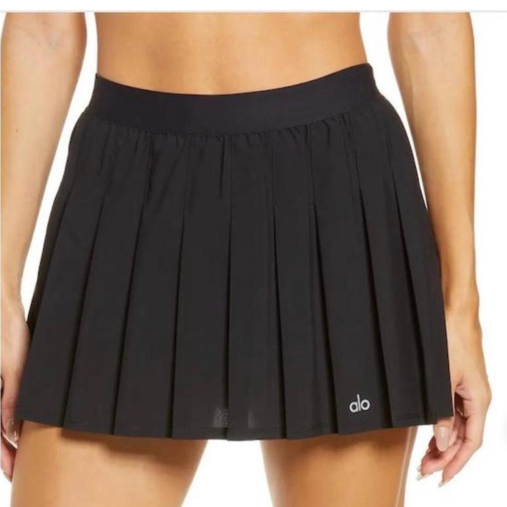 ALO Yoga Classic Black Pleated Mini Skirt